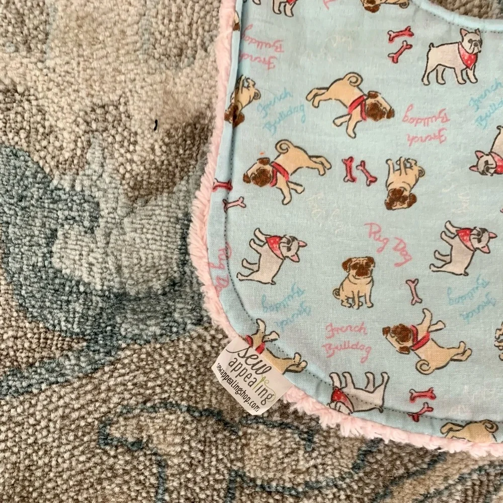 🆕 Dog Print Bib